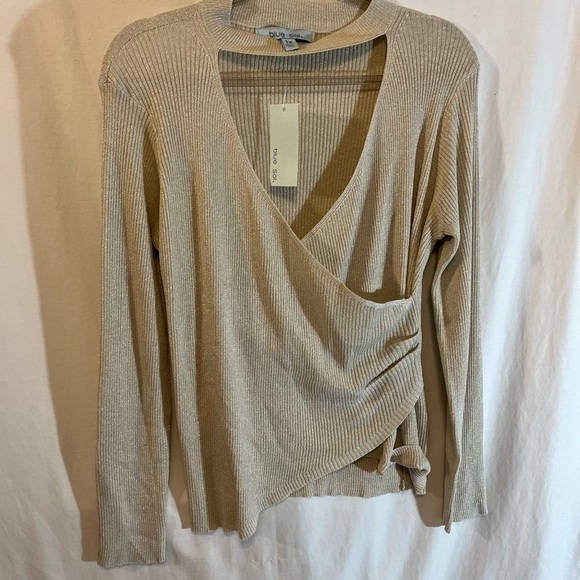 Sparkling Beige Sweater cross over and cloth necklaces - Picture 3 of 5